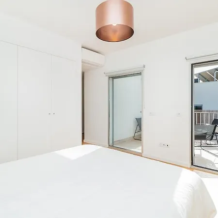 Family 3 Bedrooms Private Rooftop With Pool * Албуфейра