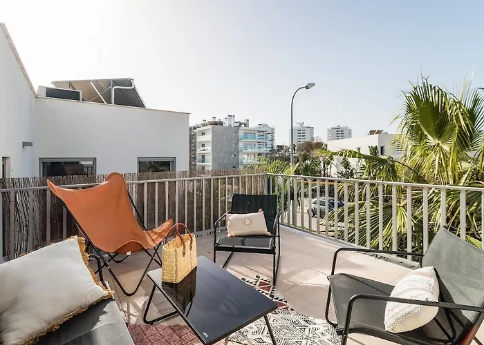 Family 3 Bedrooms Private Rooftop With Pool * Albufeira