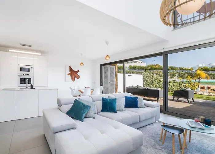 Family 3 Bedrooms Private Rooftop With Pool